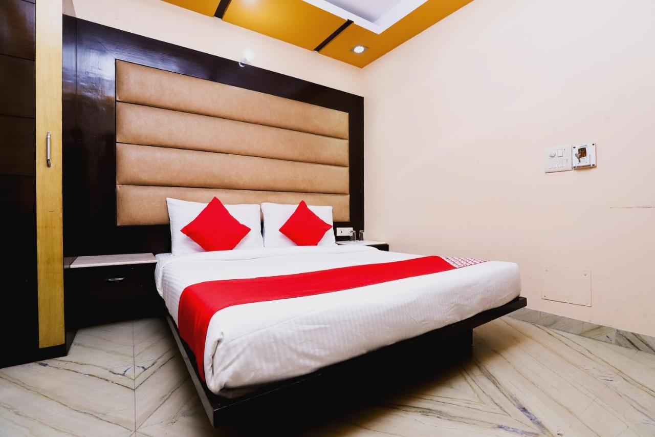 Hotel O J P Inn Near Patel Nagar Metro Station 新德里 外观 照片