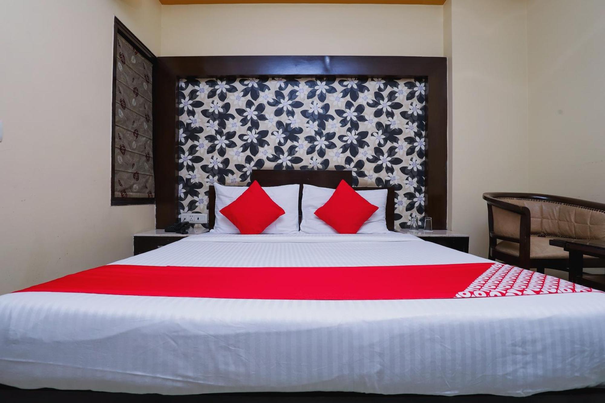 Hotel O J P Inn Near Patel Nagar Metro Station 新德里 外观 照片