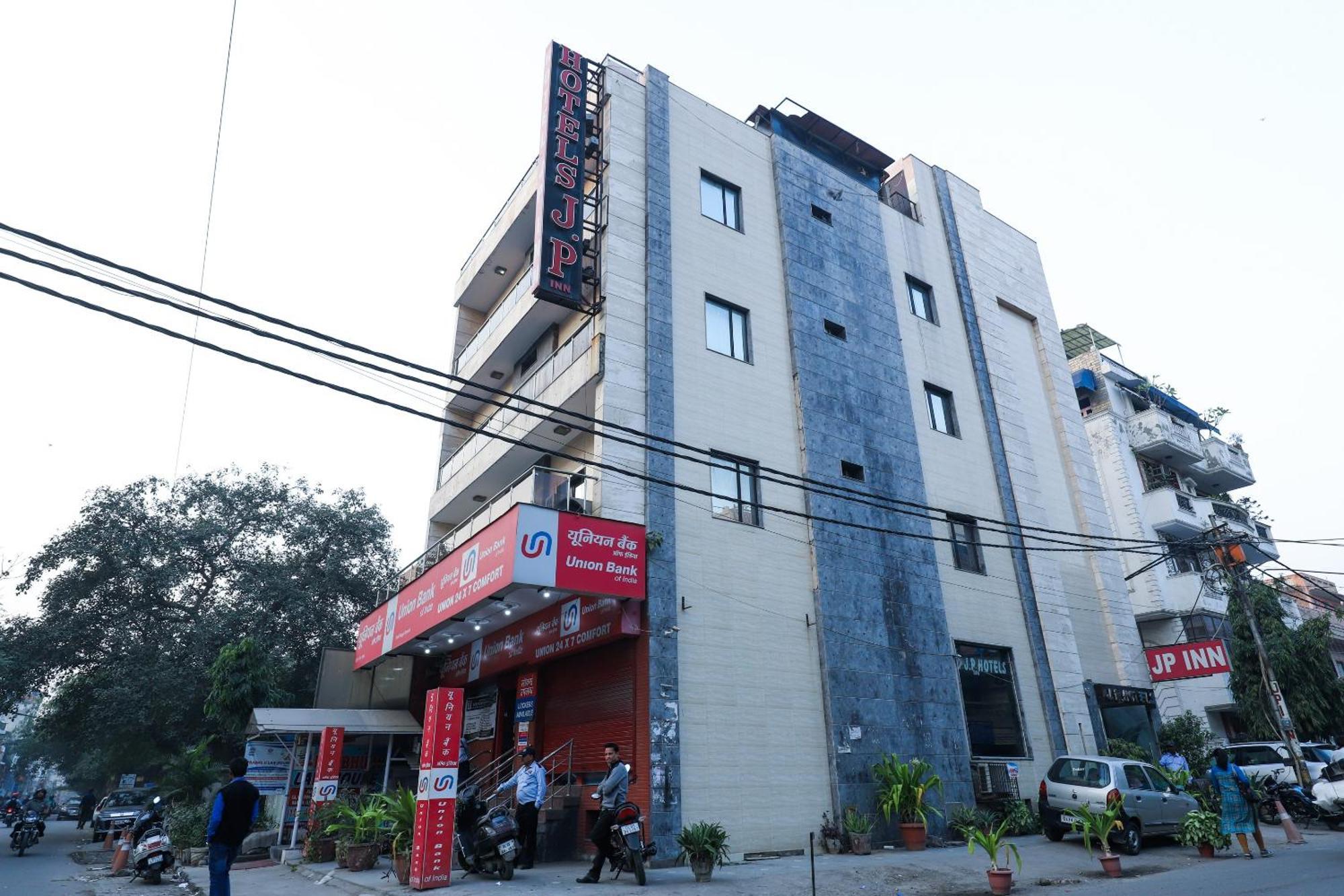 Hotel O J P Inn Near Patel Nagar Metro Station 新德里 外观 照片
