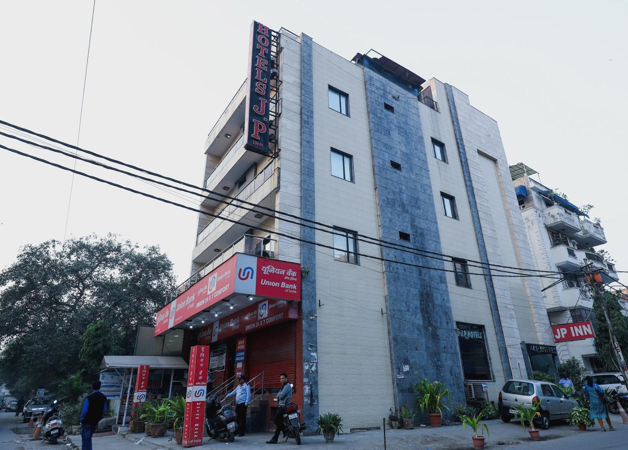 Hotel O J P Inn Near Patel Nagar Metro Station 新德里 外观 照片