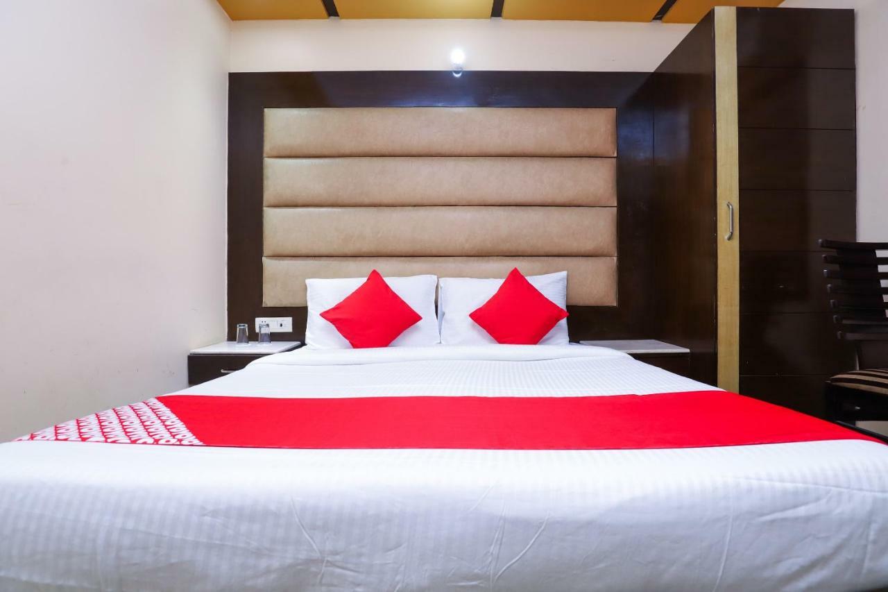 Hotel O J P Inn Near Patel Nagar Metro Station 新德里 外观 照片